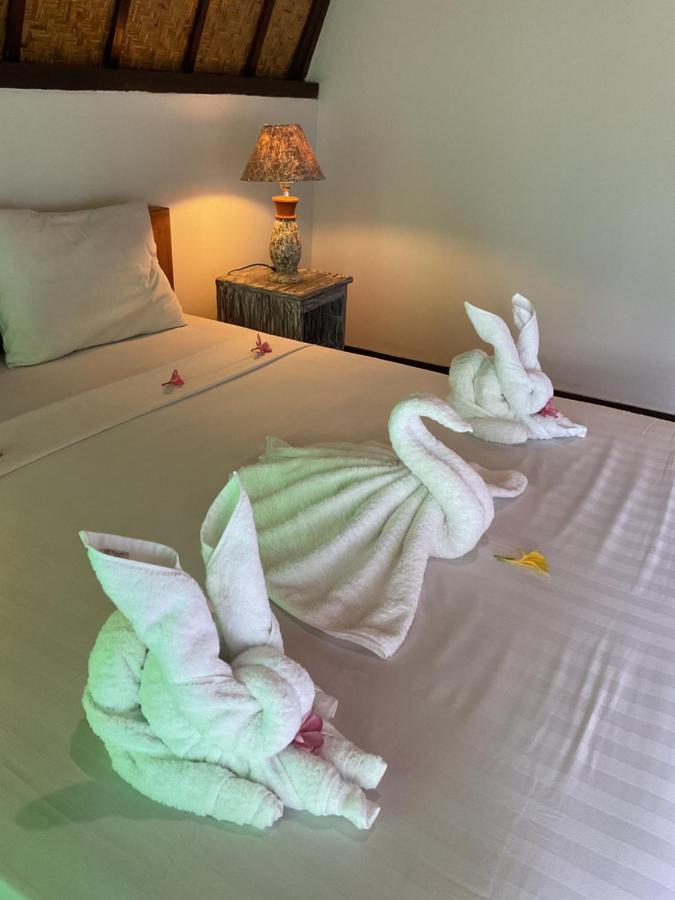 Copacabana Gili Air Hotel Bagian luar foto