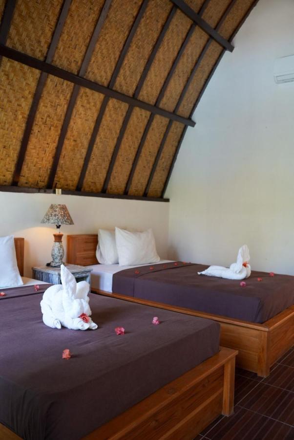 Copacabana Gili Air Hotel Bagian luar foto